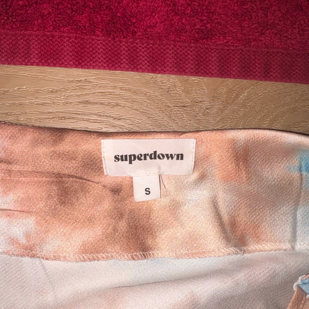 Superdown Tie-Dye Dress in Earthy Tones - Picture 3 of 3